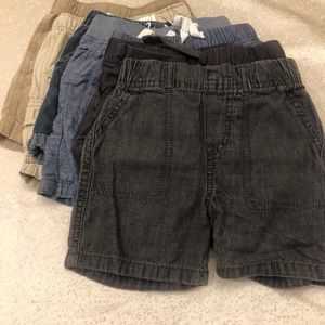 6 pairs of toddler boys 2T shorts